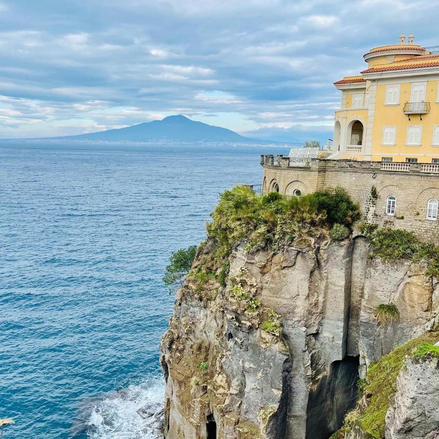 Sorrento Life 1 Apartment ซานตาเญลโล ภายนอก รูปภาพ